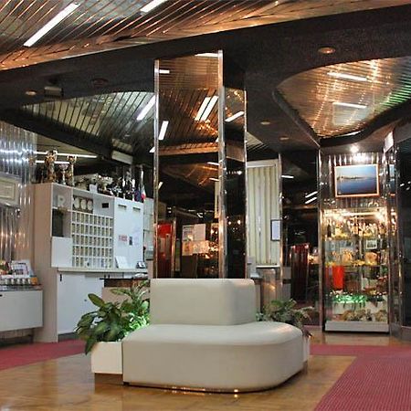 Hotel Regina Μπρίντιζι Εξωτερικό φωτογραφία