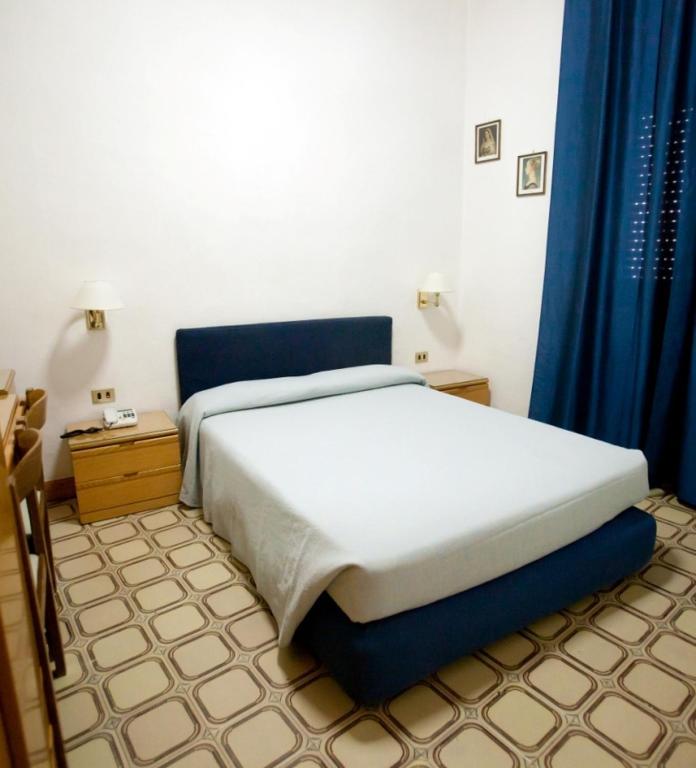Hotel Regina Μπρίντιζι Εξωτερικό φωτογραφία